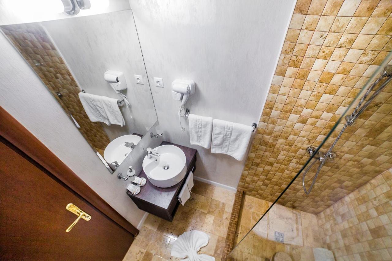 Hotel Europeca Craiova Exteriér fotografie